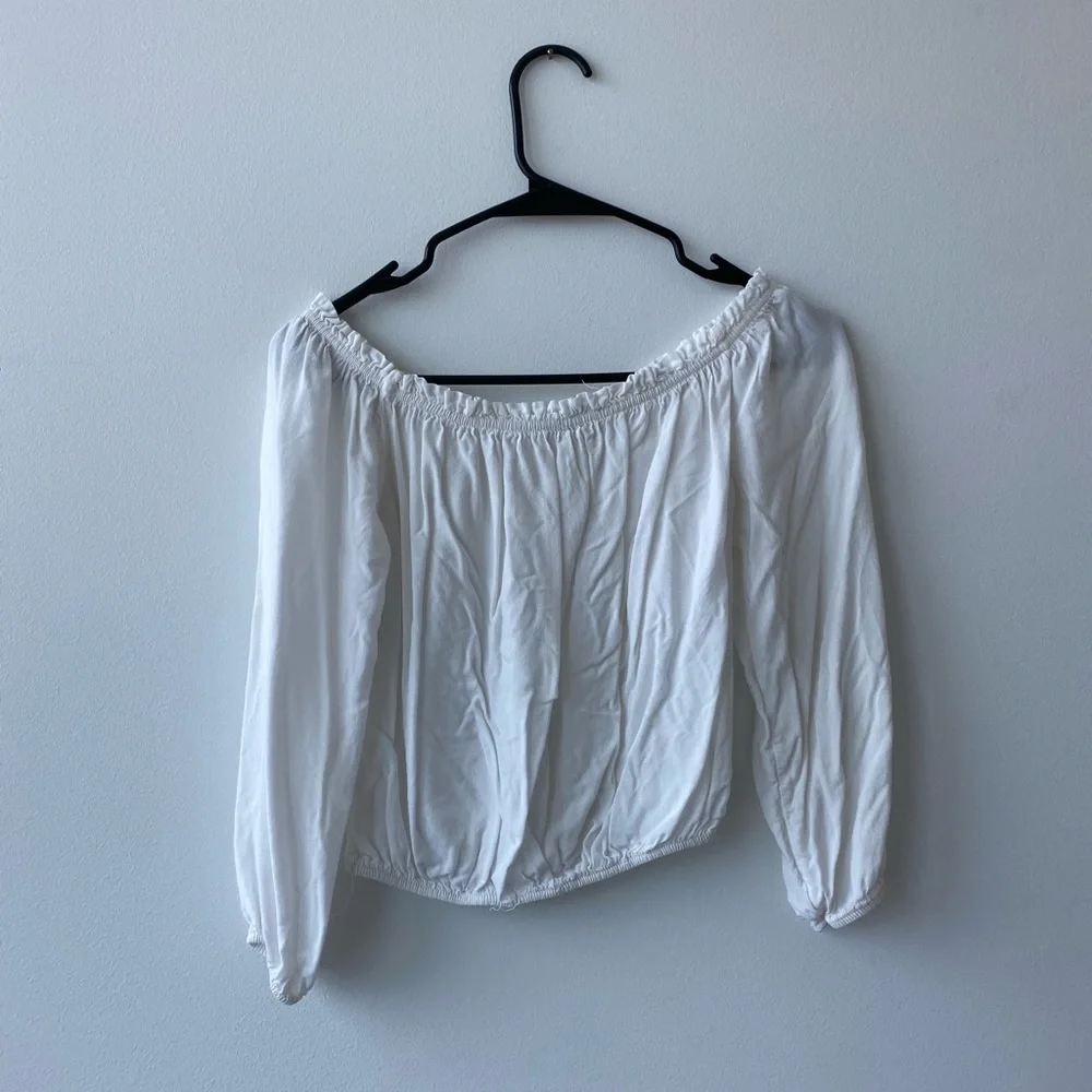 Brandy Melville top - Picture 3 of 3